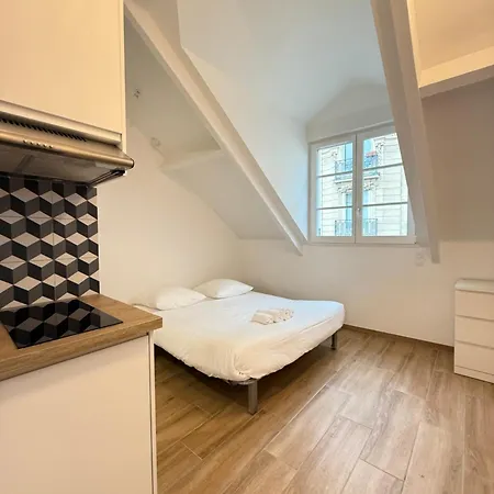 Cocoon In The 16th Eiffel Tower And Roland Garros Apartment